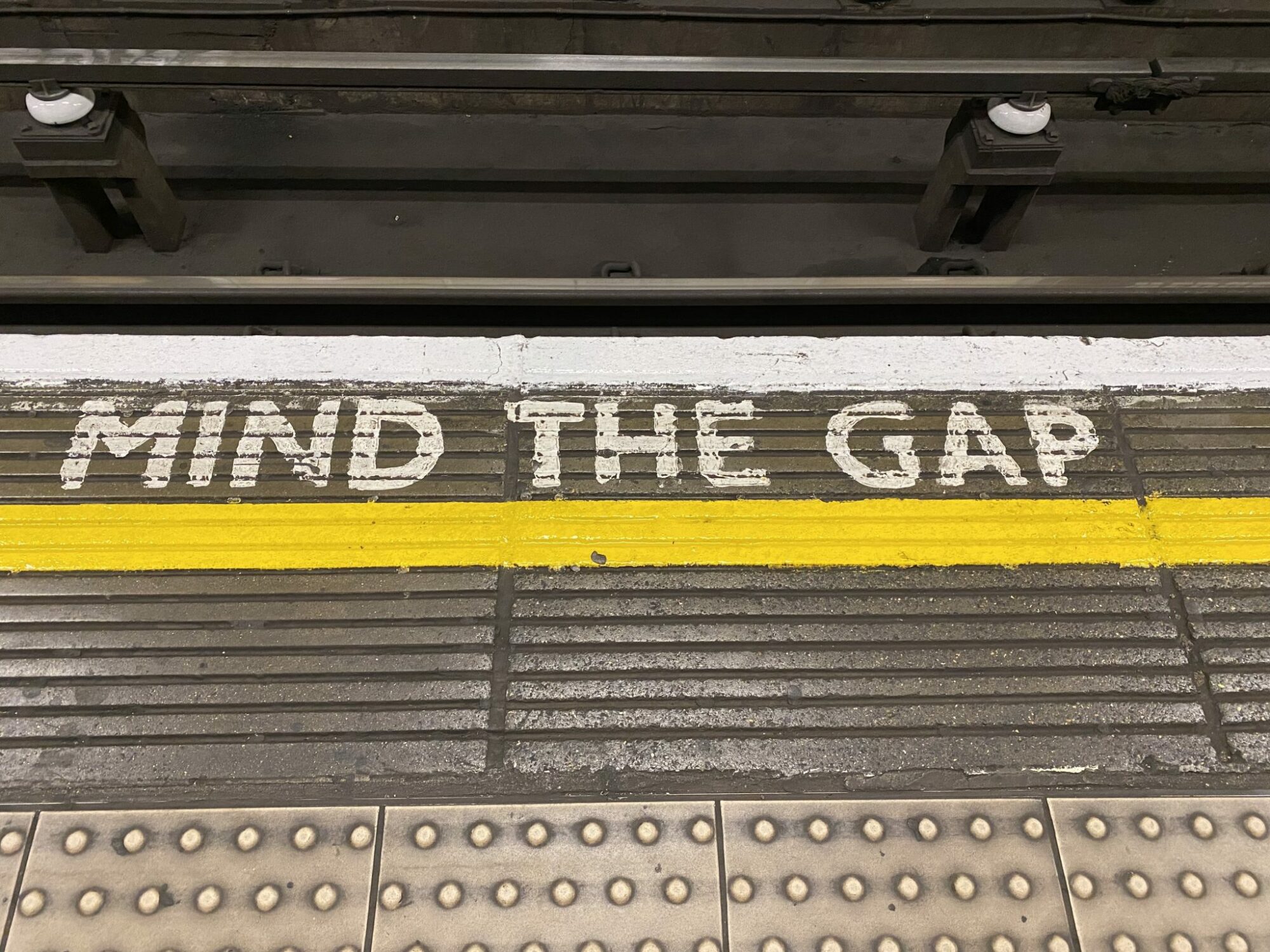 Mind the Gap: 5 Begleiter für die ersten Schritte in die Veränderung